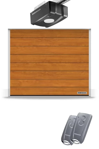 Hörmann RenoMatic szekcionált garázskapu | Decocolor lakkozott felület | M-bordás mintázat | Golden Oak szín | ProLift meghajtás