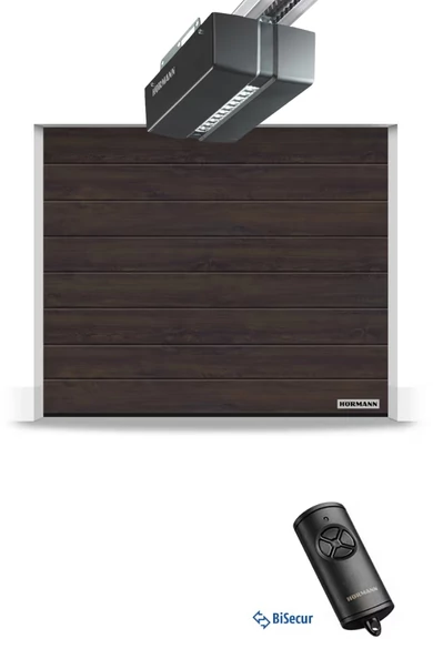 Hörmann RenoMatic szekcionált garázskapu | Decocolor lakkozott felület | M-bordás mintázat | Night Oak szín | ProMatic meghajtás