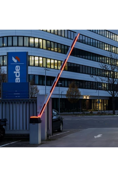 Hörmann SH 100 automata sorompó magán-, kereskedelmi vagy ipari területekhez
